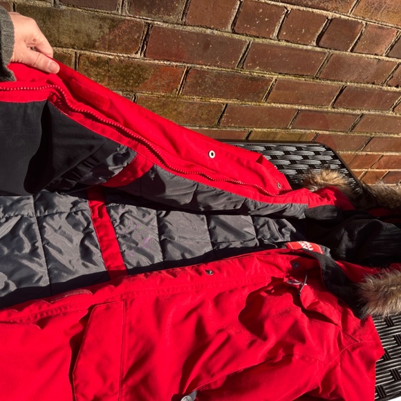 Fjallraven Nuuk Parka size S - Picture 3 of 3